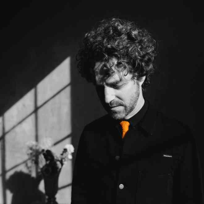 Demian Dorelli photographed by © Ollie Persell 2H8A1247 B&W crop sm